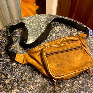 Toni brown leather Fanny pack